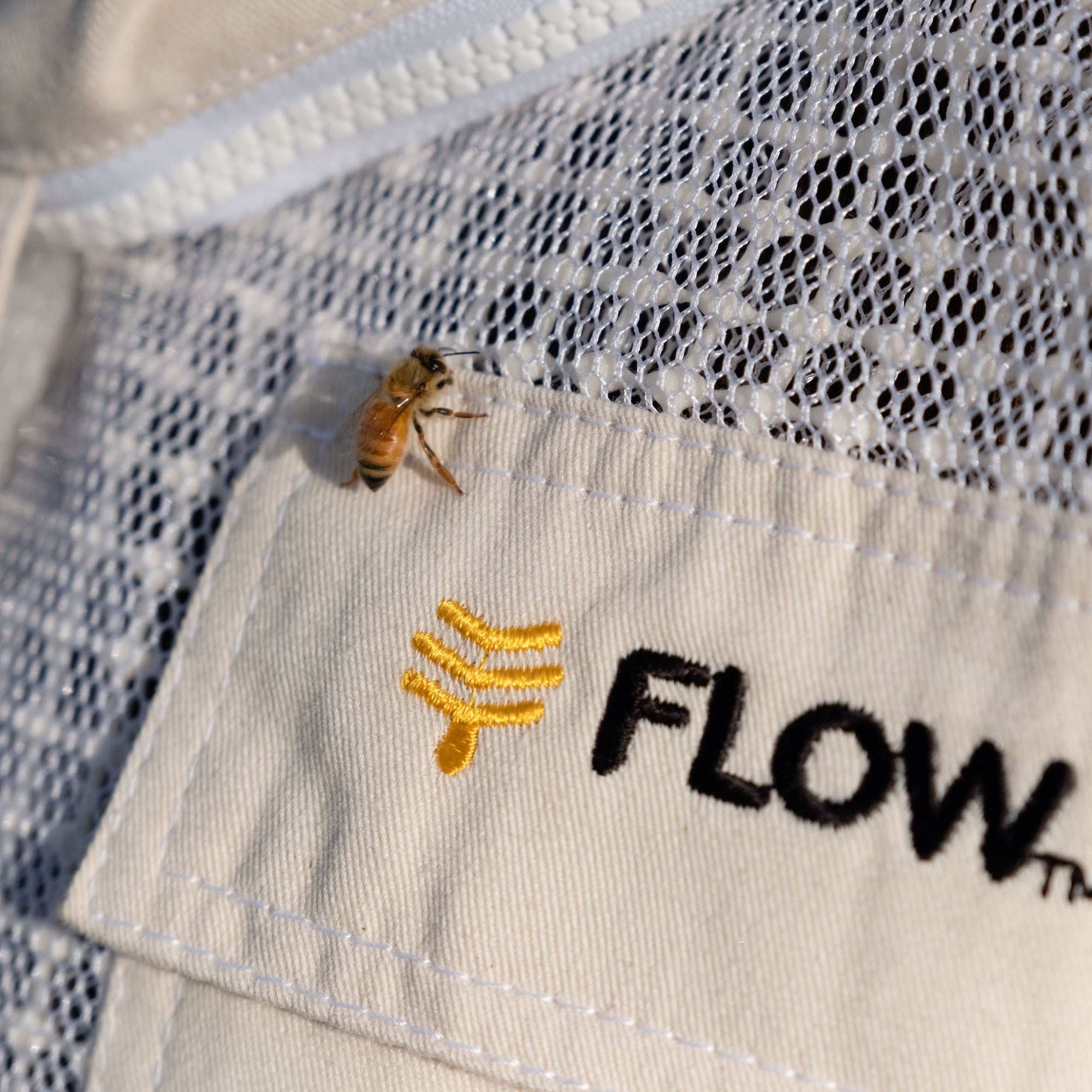 Flow Bee Suit – Organic Cotton – Child l Flow Hive - Flow Hive US
